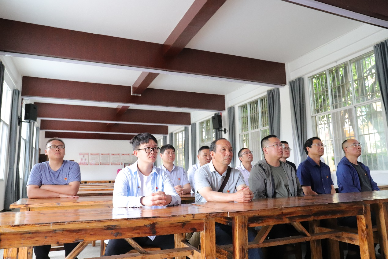 追尋紅色記憶 傳承革命精神——云南中宣液態(tài)黨支部慶祝建黨102周年活動