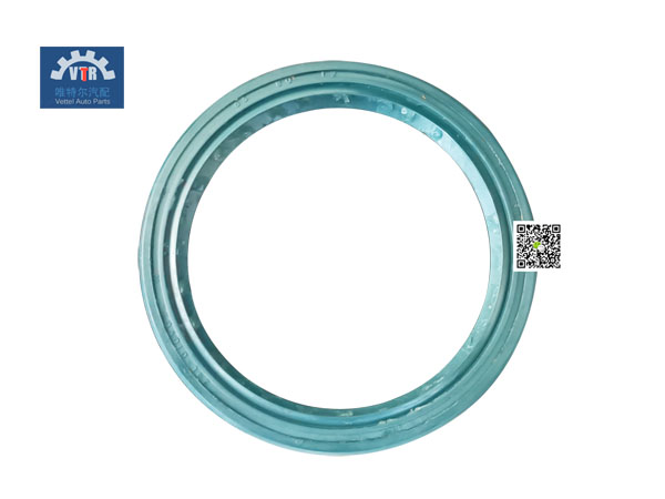 24L-01090    半軸油封  Half shaft oil seal   SINOTRUK HOWO  Truck single drive axle walking parts